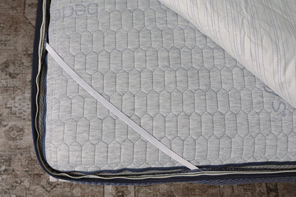 All-in-One Zipper Bedding Set: Gentry