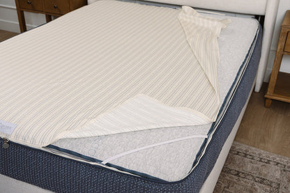 All-in-One Zipper Bedding Set: Gentry
